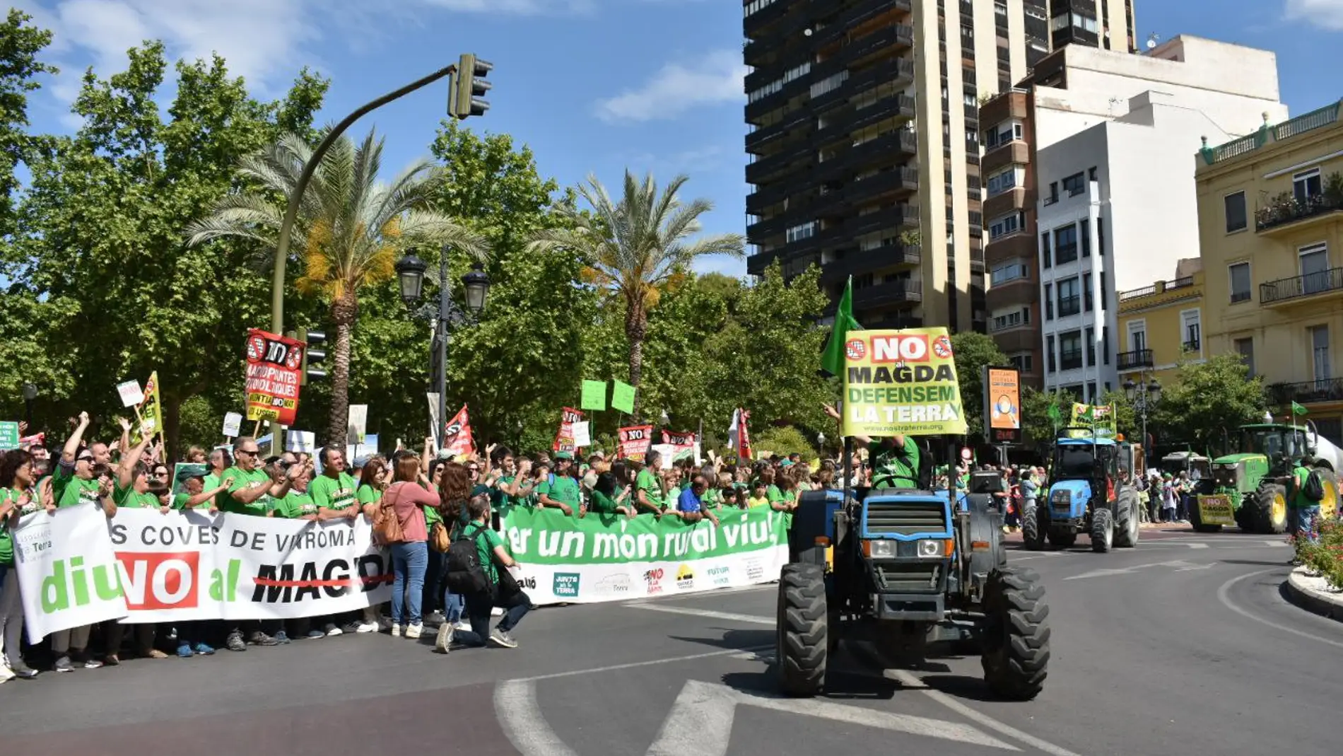  Los vecinos anuncian nuevas movilizaciones tras la aprobación del ministerio de la mega planta solar MAGDA en Castellón 