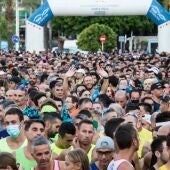 Multitudinaria salida de la Carrera del Amanecer de Santa Pola en el año 2022