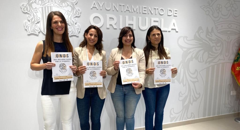 La Lonja de Orihuela acoge las jornadas ‘Una inclusión guiada por la evidencia’, organizadas por el CEFIRE y la Concejalía de Educación La Lonja de Orihuela acoge las jornadas ‘Una inclusión guiada por la evidencia’, organizadas por el CEFIRE y la Concejalía de Educación