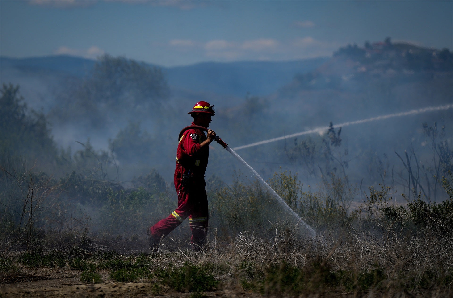 Un centenar de bomberos españoles volarán a Canadá para ayudar a combatir la ola de incendios Un centenar de bomberos españoles volarán a Canadá para ayudar a combatir la ola de incendios