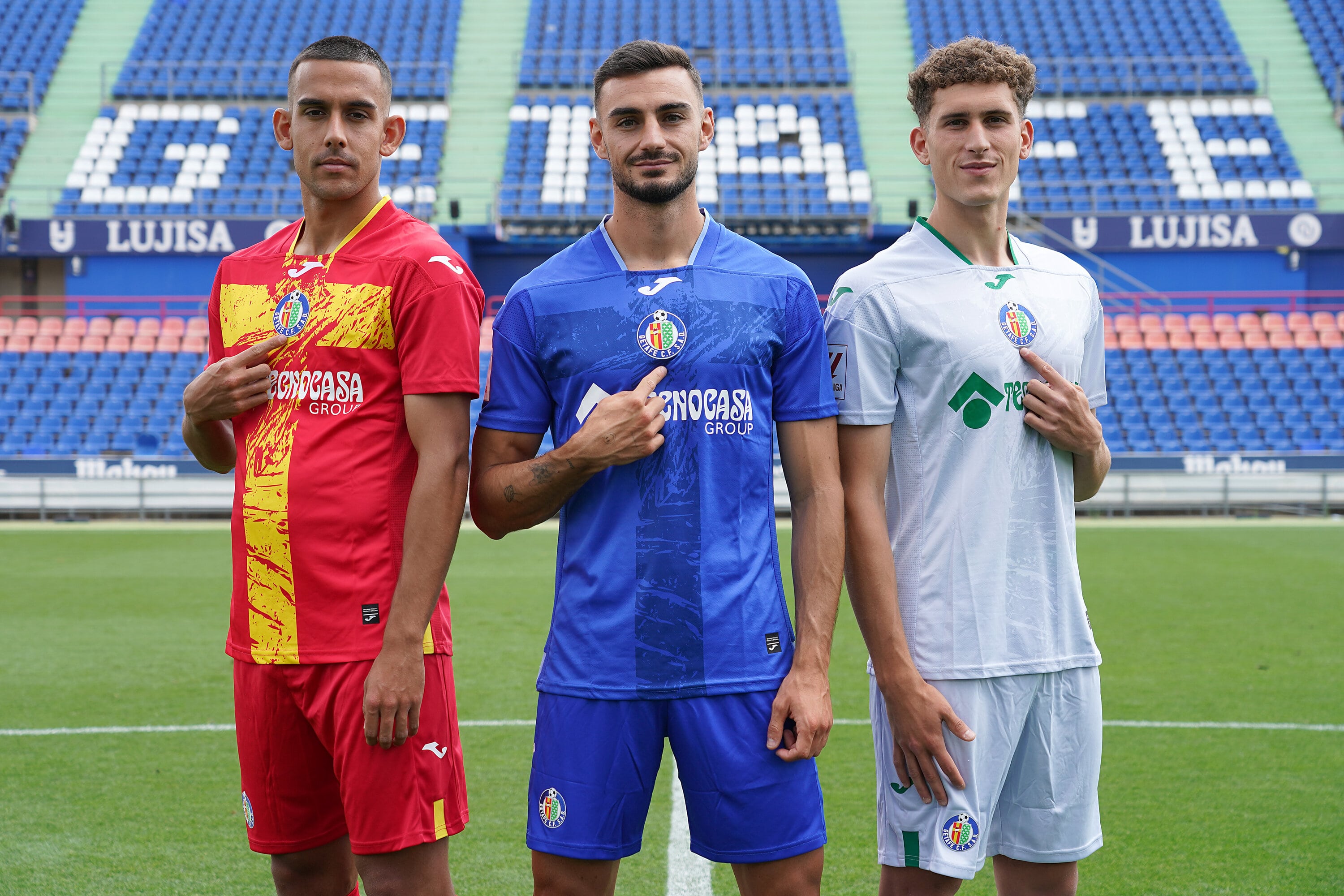 Los planes de Ángel Torres: seis fichajes y un miniestadio Los planes de Ángel Torres: seis fichajes y un miniestadio