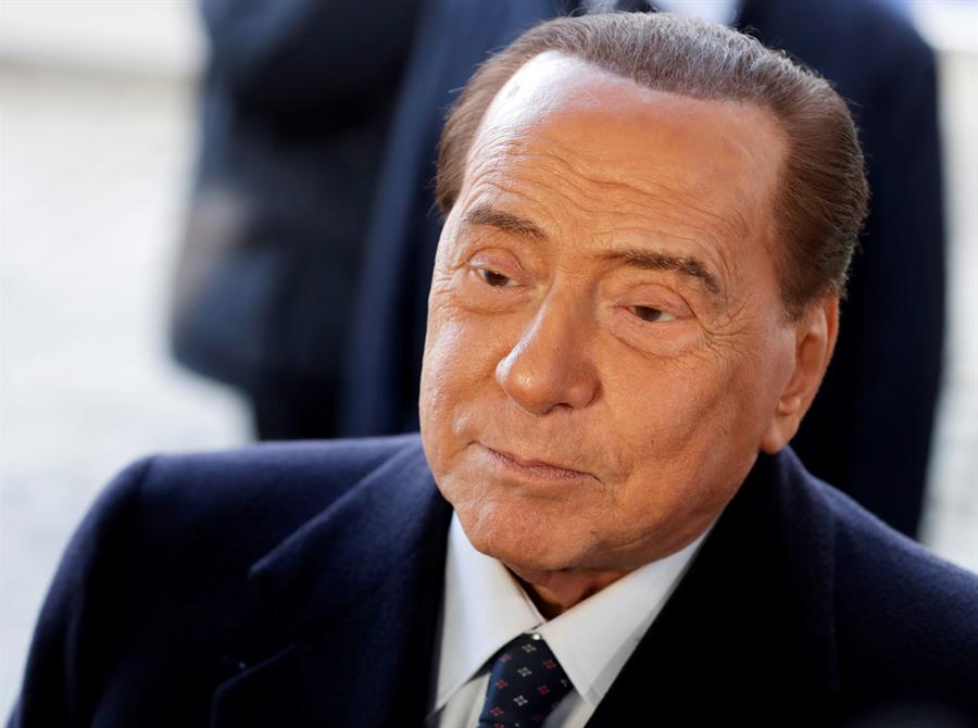 Berlusconi, ingresado de nuevo en el hospital de Milán Berlusconi, ingresado de nuevo en el hospital de Milán