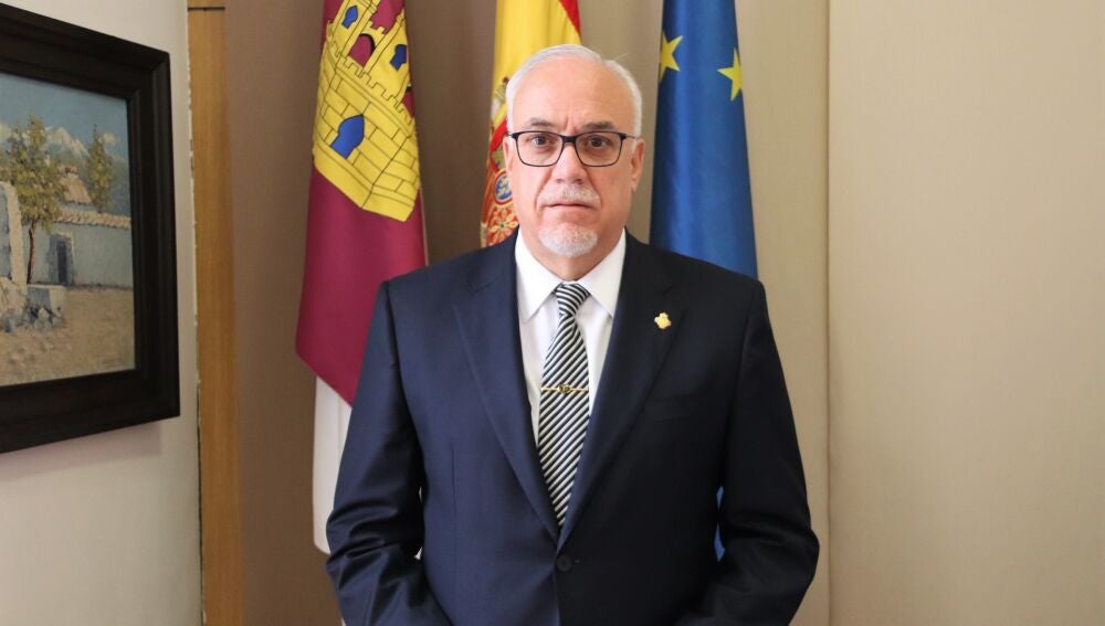 Julián Nieva, alcalde de Manzanares y candidato al Senado