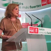Amparo Rubiales en una rueda de prensa. Imagen de archivo Amparo Rubiales en una rueda de prensa. Imagen de archivo