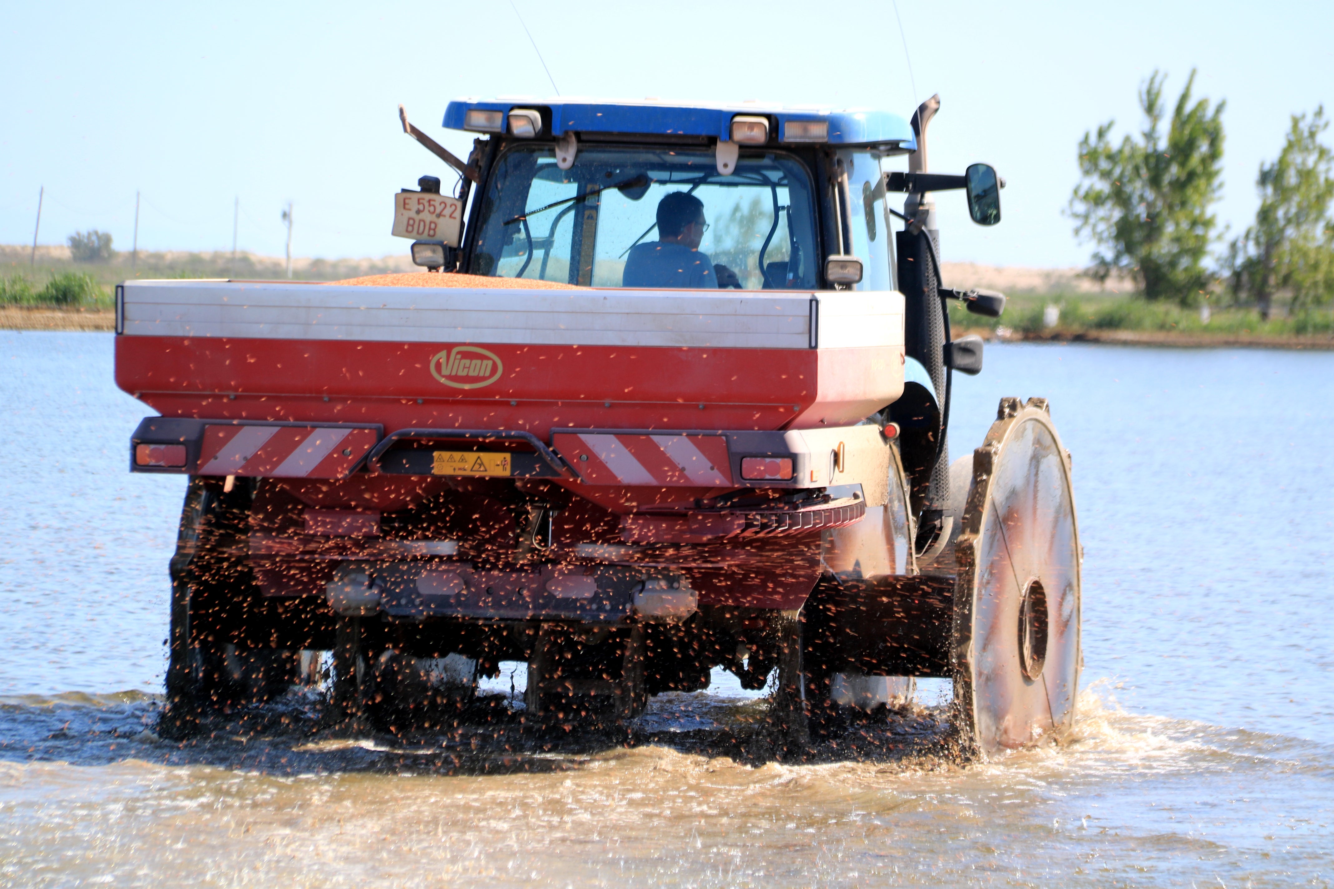 Propietaris del delta de l'Ebre demanden l'Estat per la seva inacció Propietaris del delta de l'Ebre demanden l'Estat per la seva inacció