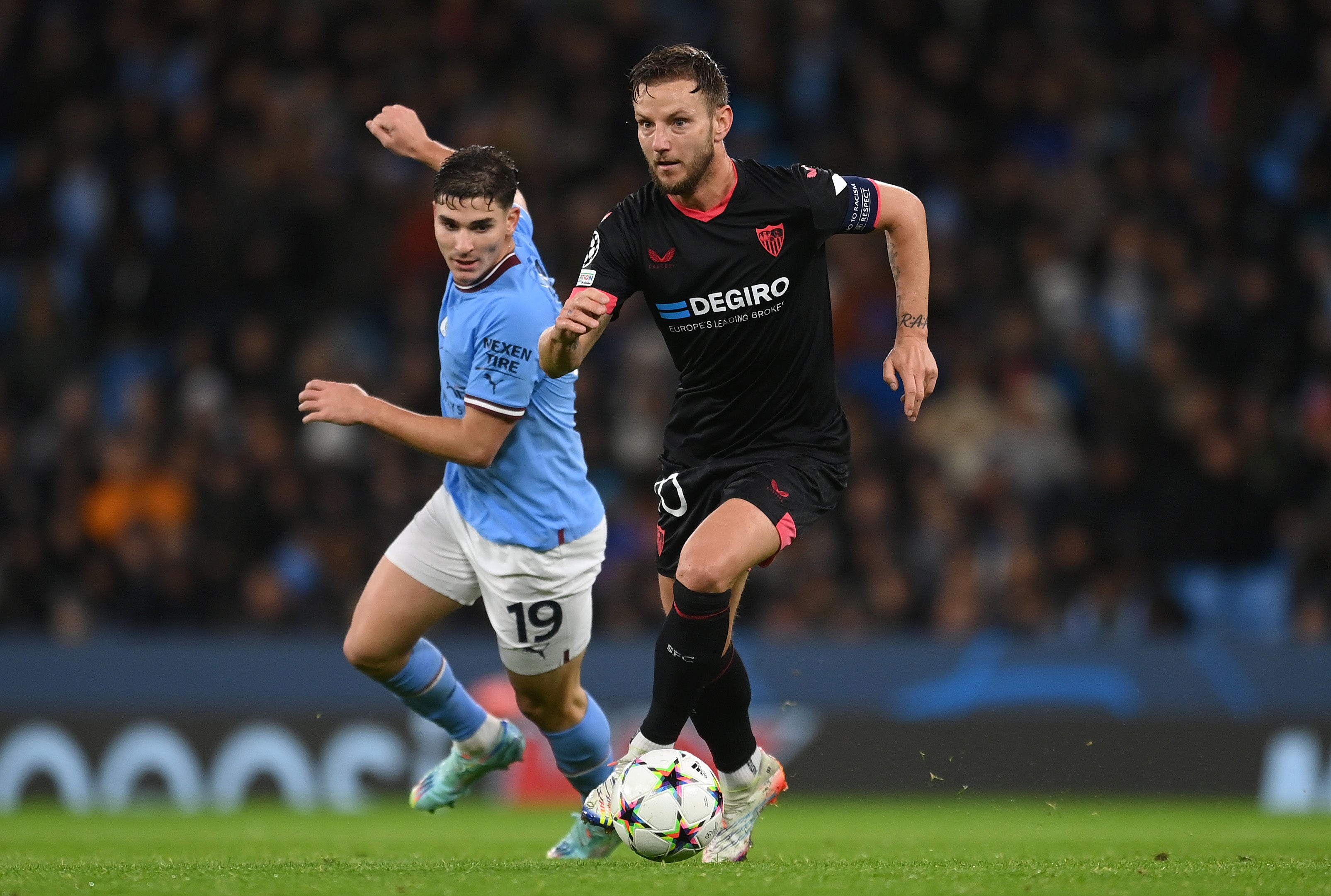 Sevilla y Manchester City jugarán en agosto la final de la Supercopa Sevilla y Manchester City jugarán en agosto la final de la Supercopa