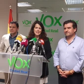 Luis Blázquez, María Jesús Pelayo y Ricardo Chamorro durante la rueda de prensa Luis Blázquez, María Jesús Pelayo y Ricardo Chamorro durante la rueda de prensa