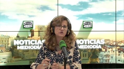 Elena Gijón: "No hace falta más que ir a comprar para dudar del entusiasmo gubernamental"