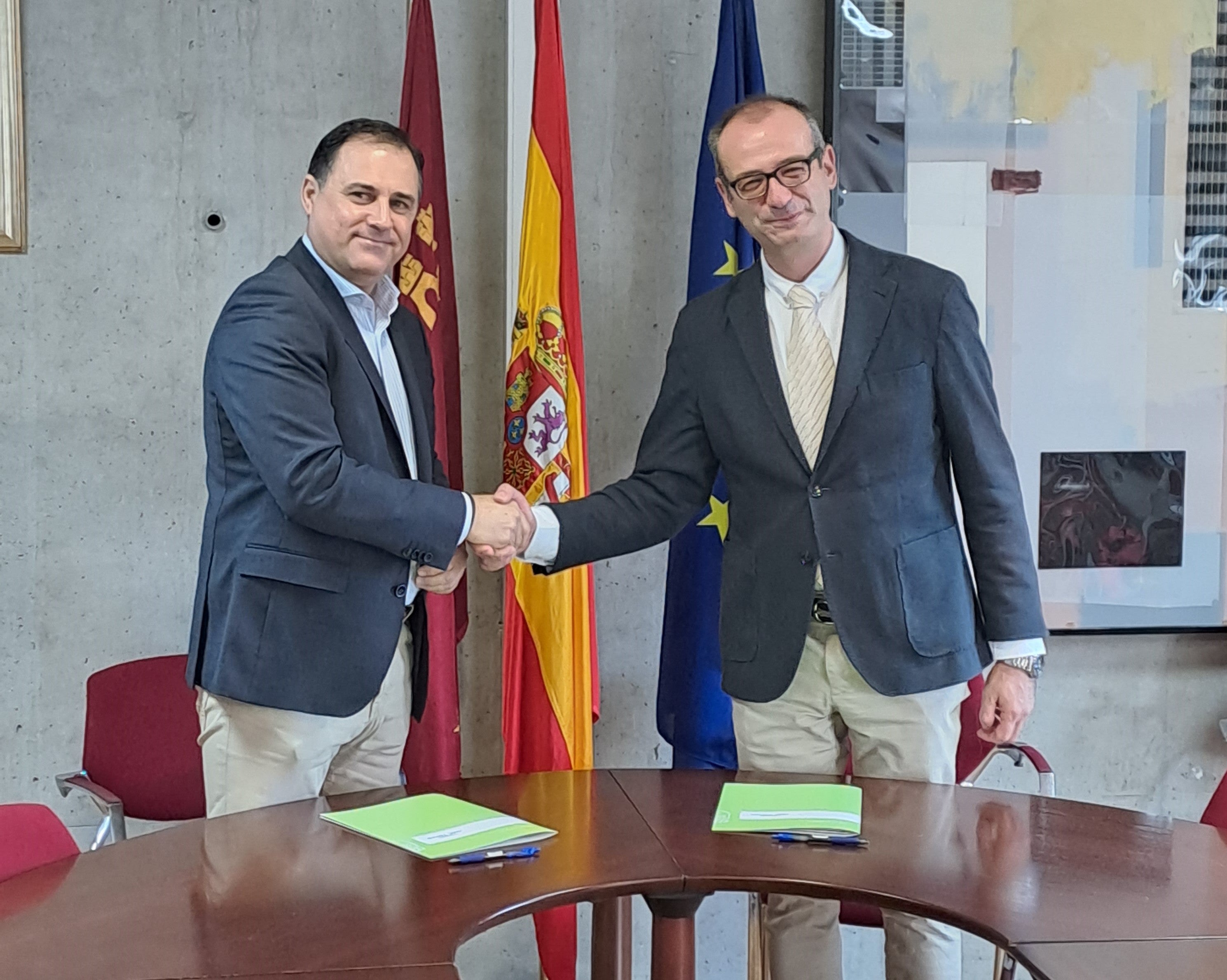 Educación promociona la FP Dual en el sector de la construcción Educación promociona la FP Dual en el sector de la construcción