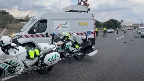 Tramo cortado de la A2 a su paso por Alcal&aacute; de Henares por un accidente mortal