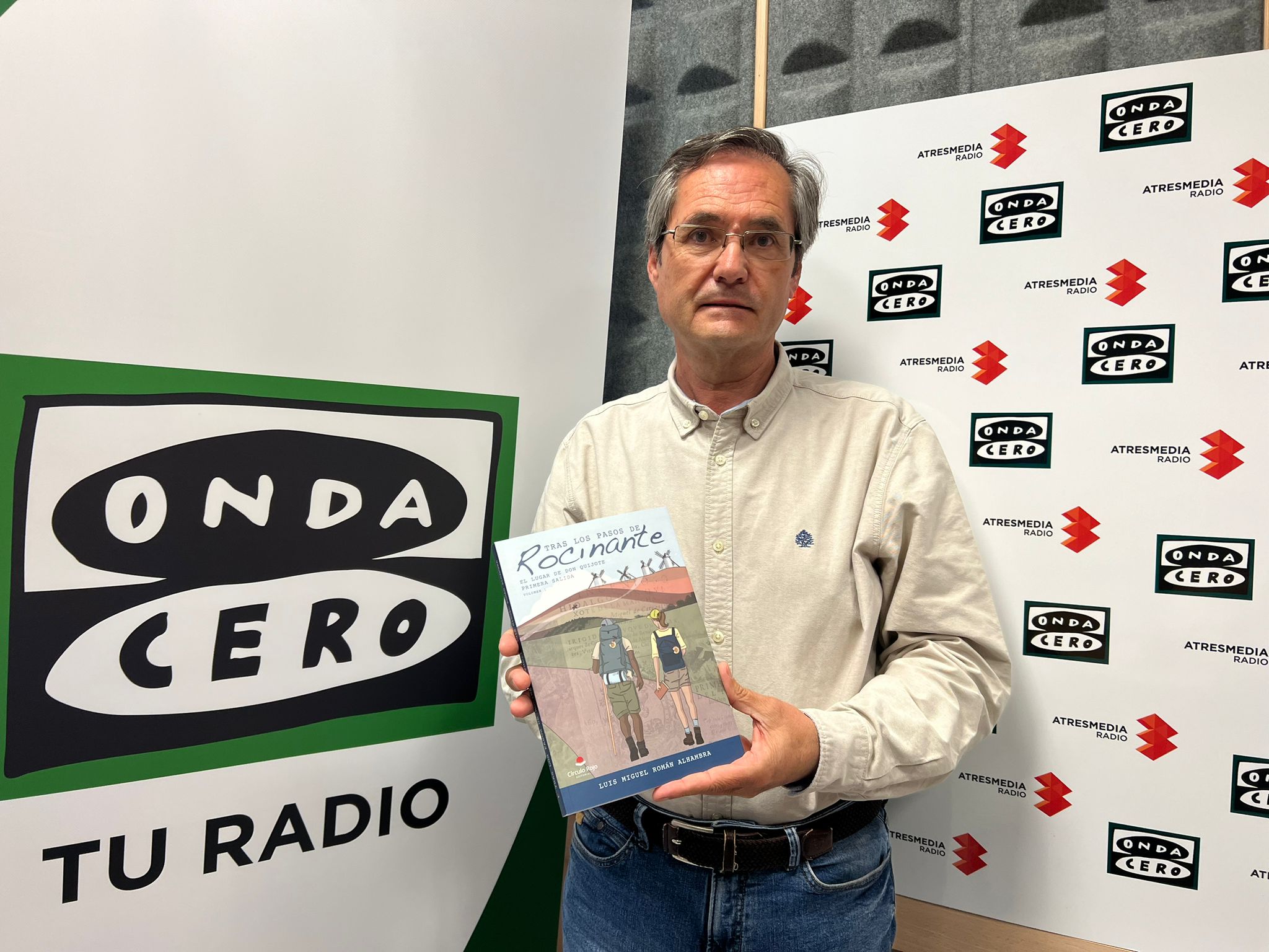 Luis Miguel Román Alhambra presenta "Tras los pasos de Rocinante" Luis Miguel Román Alhambra presenta "Tras los pasos de Rocinante"