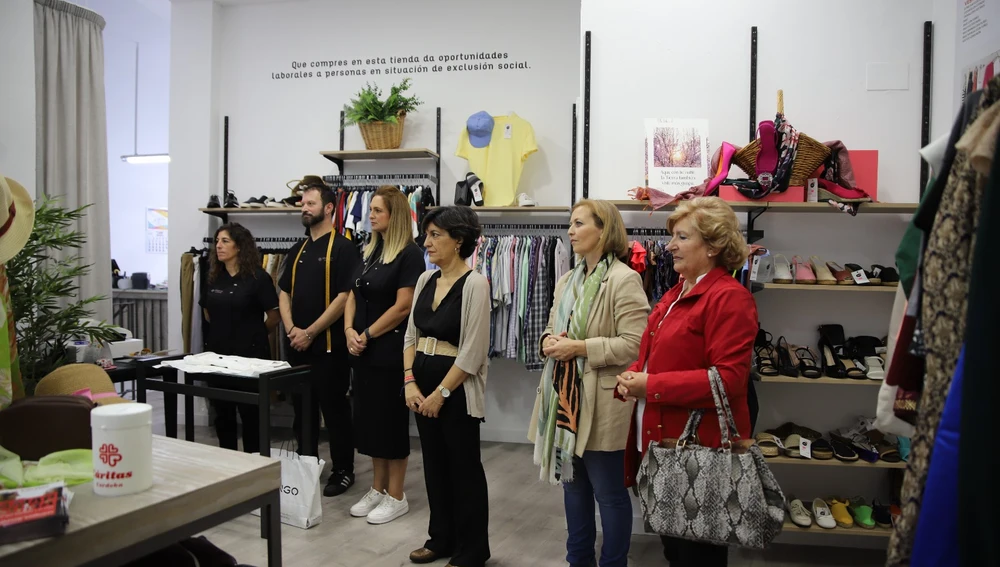 Inauguración de la tienda Moda re de Cáritas