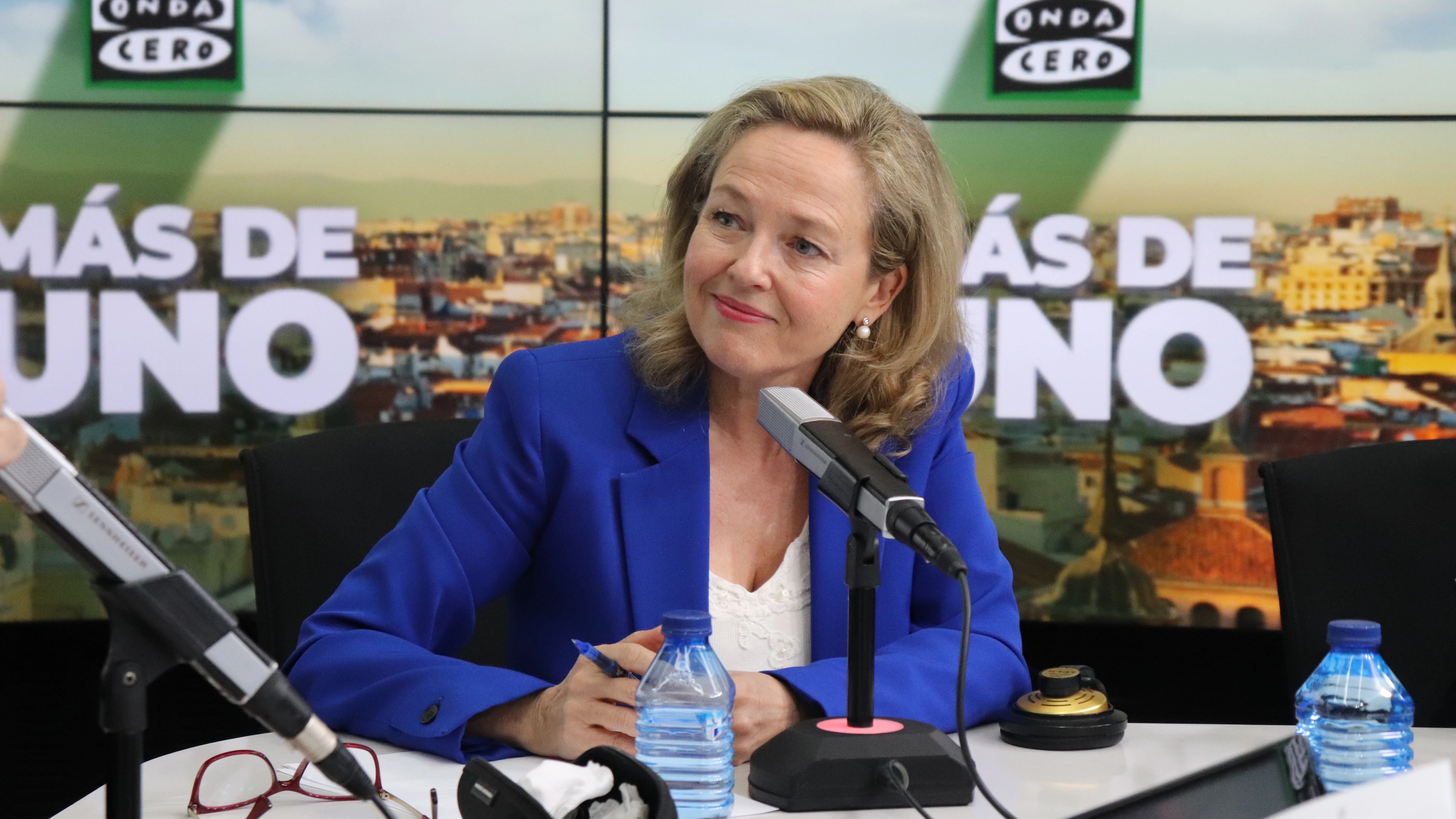 La vicepresidenta y ministra de Asuntos Econ&oacute;micos, Nadia Calvi&ntilde;o, en 'M&aacute;s de uno'