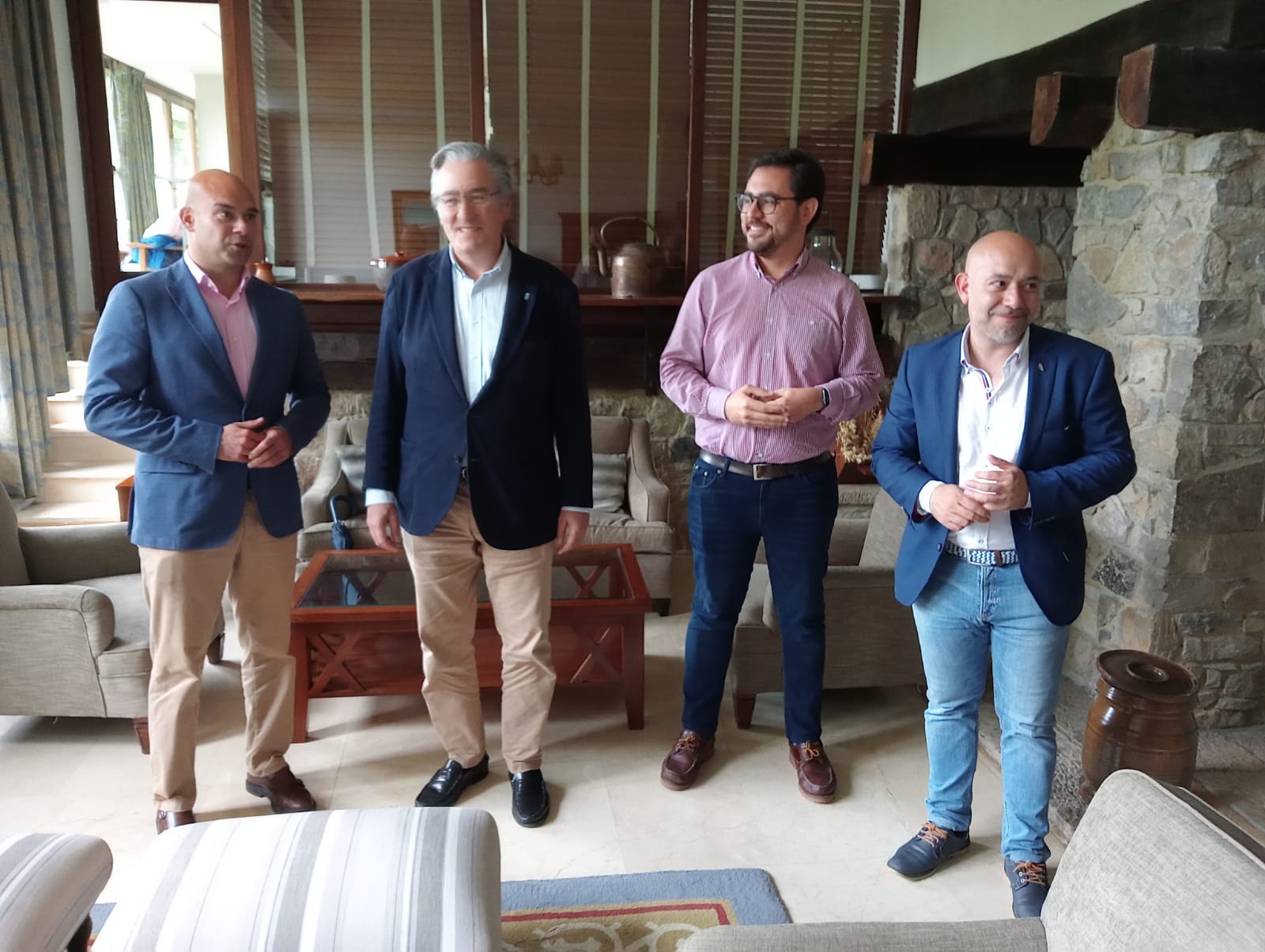 Diferencias dentro de un gobierno de coalición Diferencias dentro de un gobierno de coalición