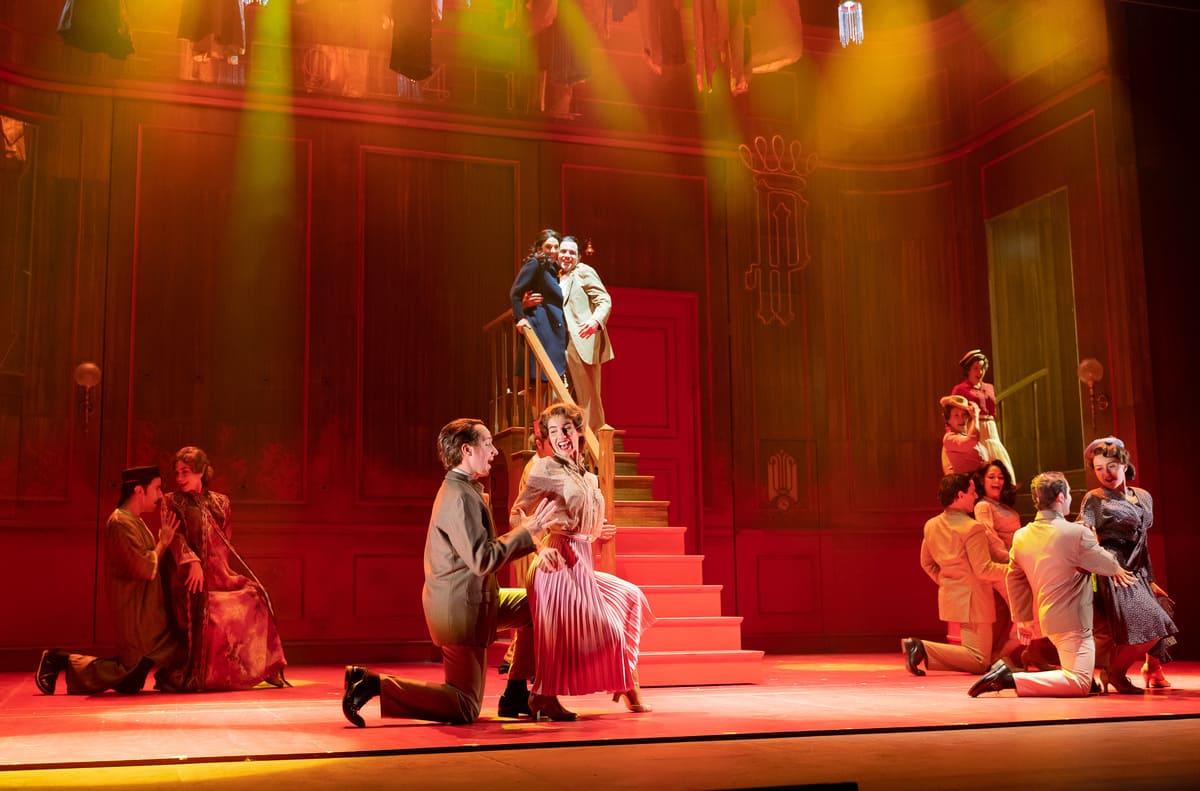 "El tiempo entre costuras, el musical" llega a Málaga "El tiempo entre costuras, el musical" llega a Málaga