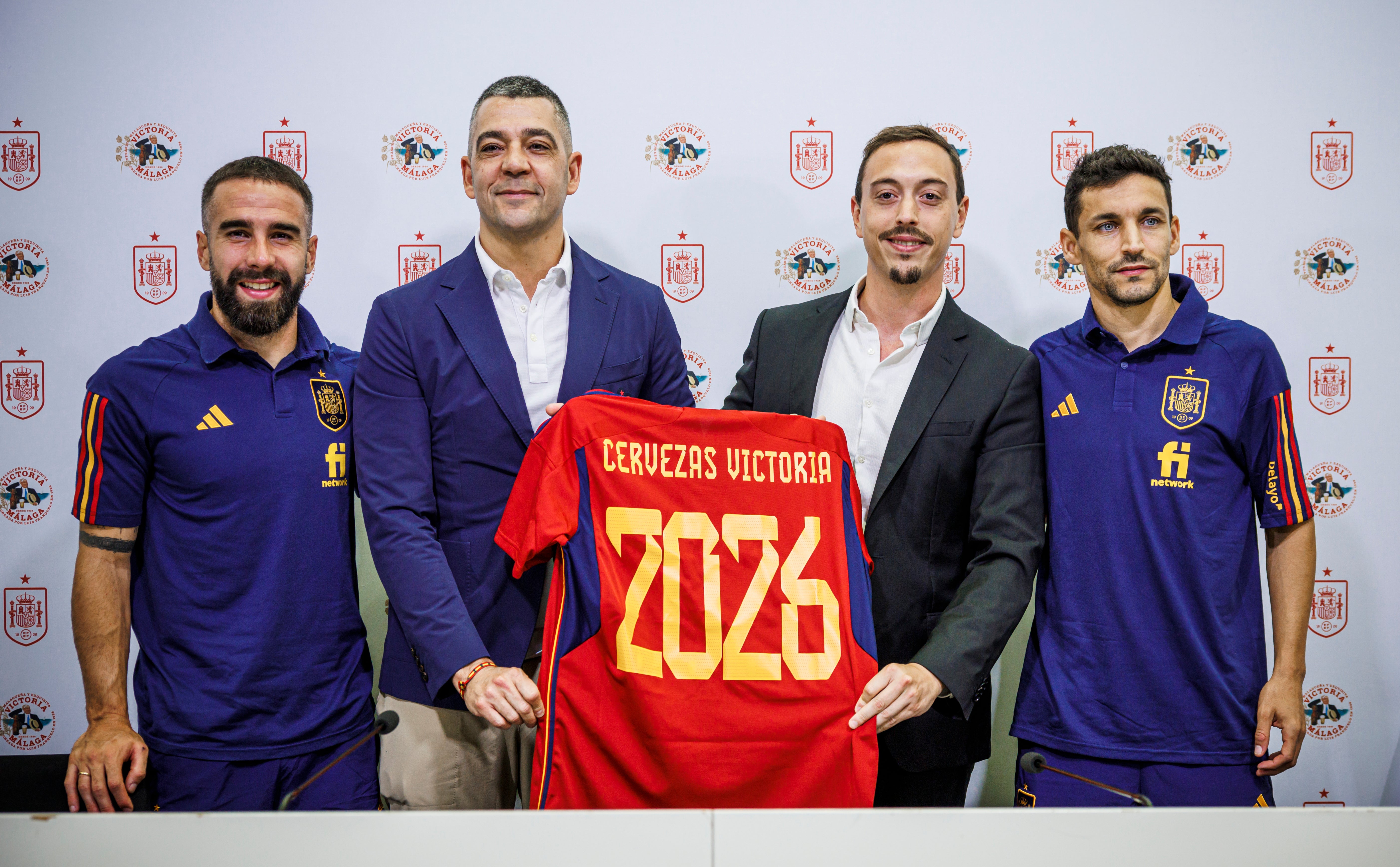 Cervezas Victoria y la Selección Española de Fútbol oficializan su compromiso cuatro años más Cervezas Victoria y la Selección Española de Fútbol oficializan su compromiso cuatro años más