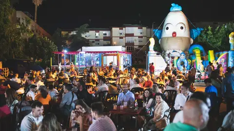 La actriz Raquel Bazo pregona hoy la Semana Cultural de la Zona Sur que se celebra hasta el domingo La actriz Raquel Bazo pregona hoy la Semana Cultural de la Zona Sur que se celebra hasta el domingo