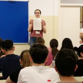 Alumnes de batxillerat fent un examen Alumnes de batxillerat fent un examen
