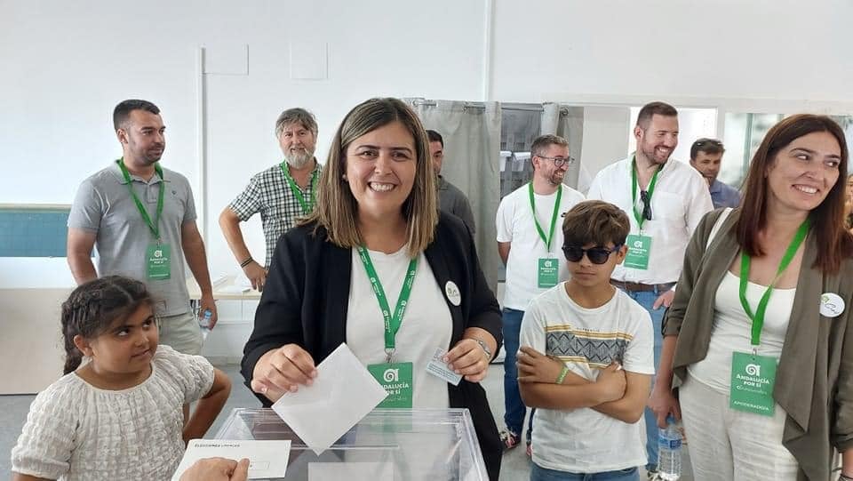 AxSí, PP y Siempre Conil habrían alcanzado un principio de acuerdo para gobernar Conil AxSí, PP y Siempre Conil habrían alcanzado un principio de acuerdo para gobernar Conil