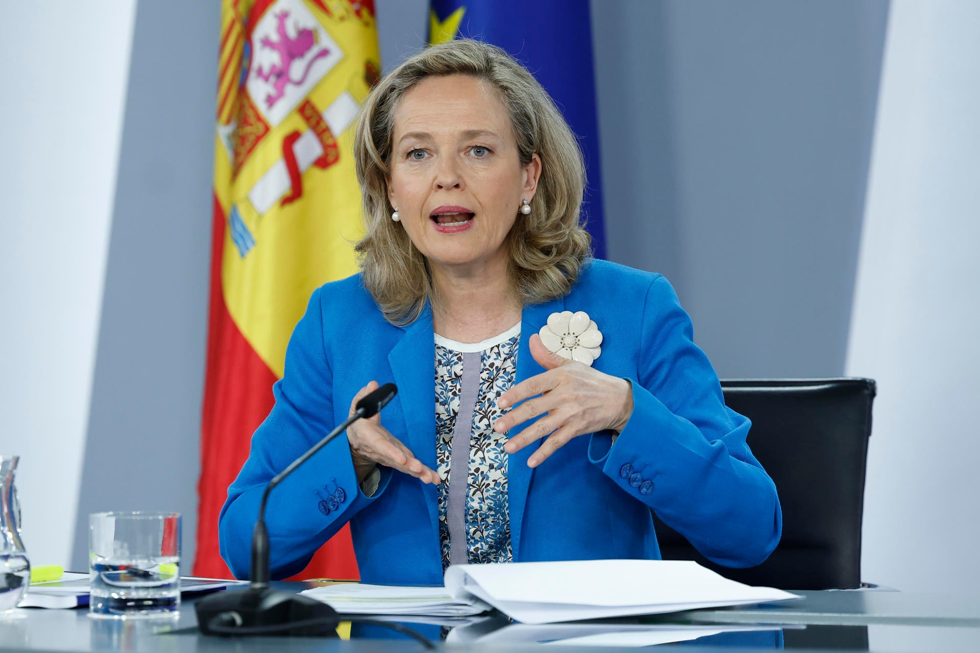 La deuda pública se reduce ligeramente al 113 % del PIB, aunque marca un importe récord en 1,53 billones La deuda pública se reduce ligeramente al 113 % del PIB, aunque marca un importe récord en 1,53 billones