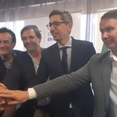 El PP cierra un acuerdo de gobierno con Jaén Merece Más y gobernará las ocho capitales andaluzas El PP cierra un acuerdo de gobierno con Jaén Merece Más y gobernará las ocho capitales andaluzas