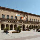 Fachada del Ayuntamiento de Zaragoza. 