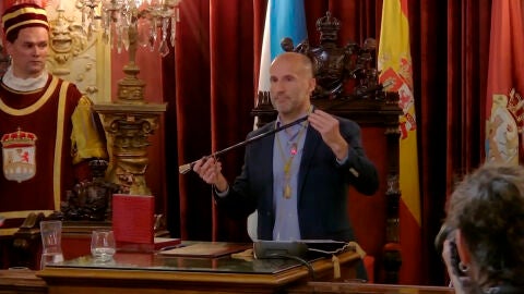 Gonzalo P&eacute;rez J&aacute;come toma el bast&oacute;n de mando del Concello de Ourense por segundo mandato consecutivo