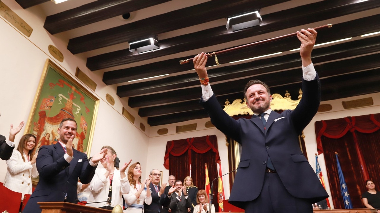 Pablo Ruz (PP) tras ser investido alcalde de Elche: “Mi despacho no va ...