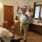 Félix Herrera con el bastón de mando Félix Herrera con el bastón de mando