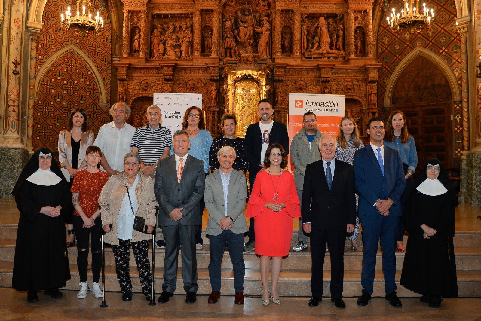 Ibercaja y CAI ayudarán con 10.000 euros a los afectados del derrumbe de la casa de Teruel Ibercaja y CAI ayudarán con 10.000 euros a los afectados del derrumbe de la casa de Teruel
