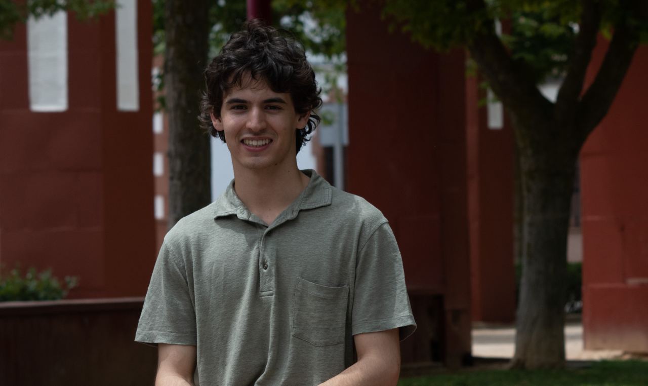 Hugo Abad (Congreso) y Juan Garrido (Senado) encabezan las listas de Sumar en Ciudad Real Hugo Abad (Congreso) y Juan Garrido (Senado) encabezan las listas de Sumar en Ciudad Real