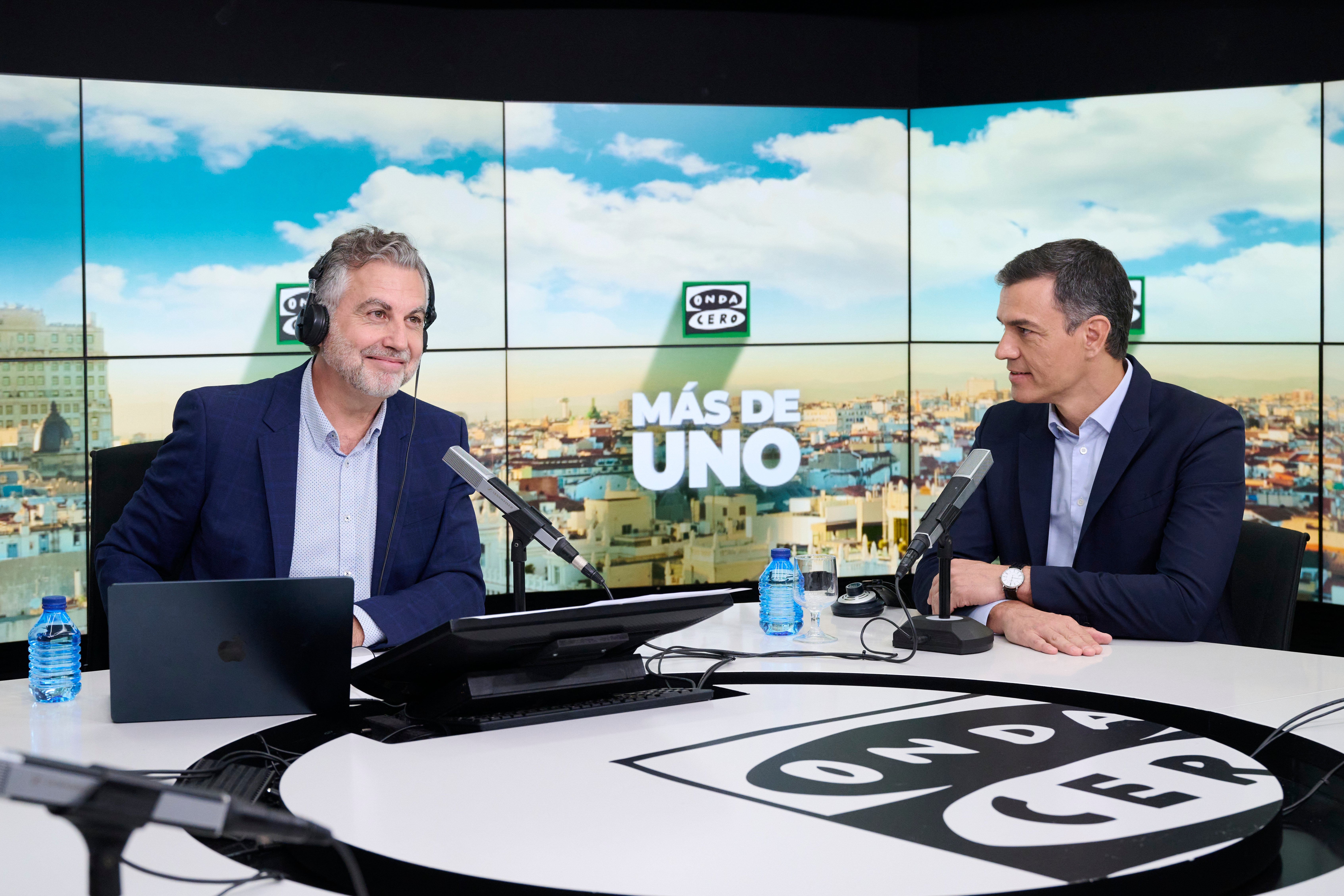 Pedro Sánchez niega que haya mentido: "He tenido cambios de posición" Pedro Sánchez niega que haya mentido: "He tenido cambios de posición"