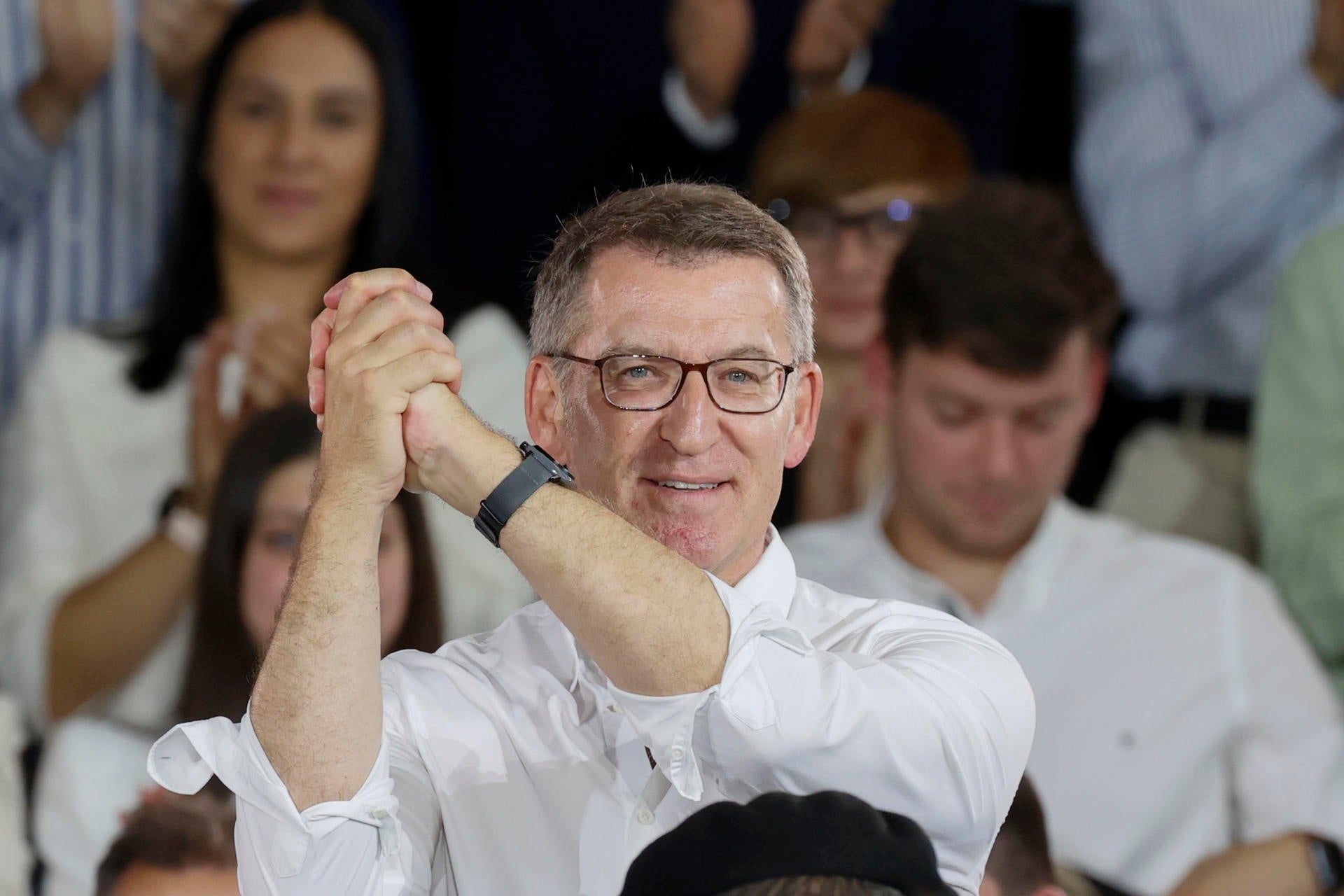 PP y Vox, al borde de la mayoría absoluta según una encuesta de 40dB PP y Vox, al borde de la mayoría absoluta según una encuesta de 40dB