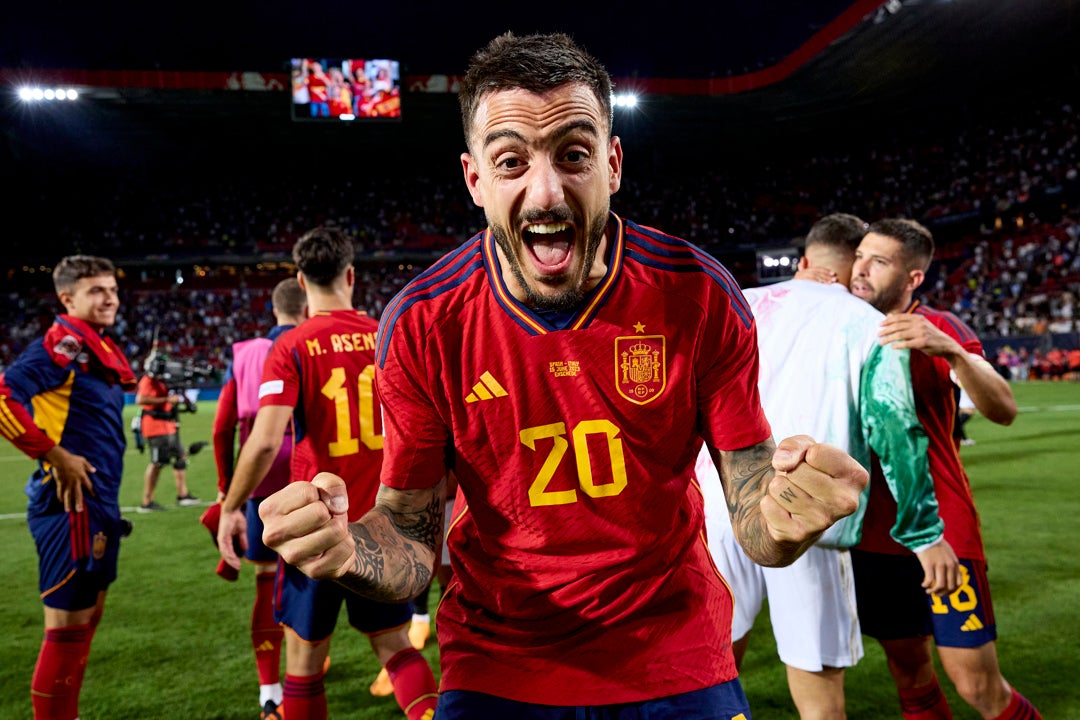 Joselu llega al Real Madrid cedido con opción de compra Joselu llega al Real Madrid cedido con opción de compra