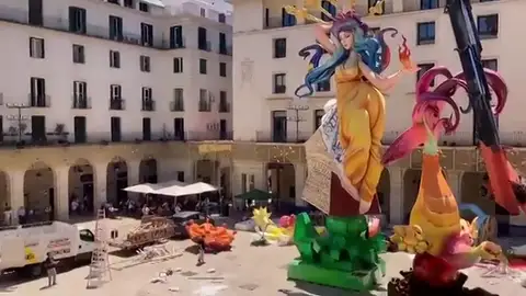 'Geoda' un reconocimiento a la resiliencia de las Hogueras de Alicante 'Geoda' un reconocimiento a la resiliencia de las Hogueras de Alicante