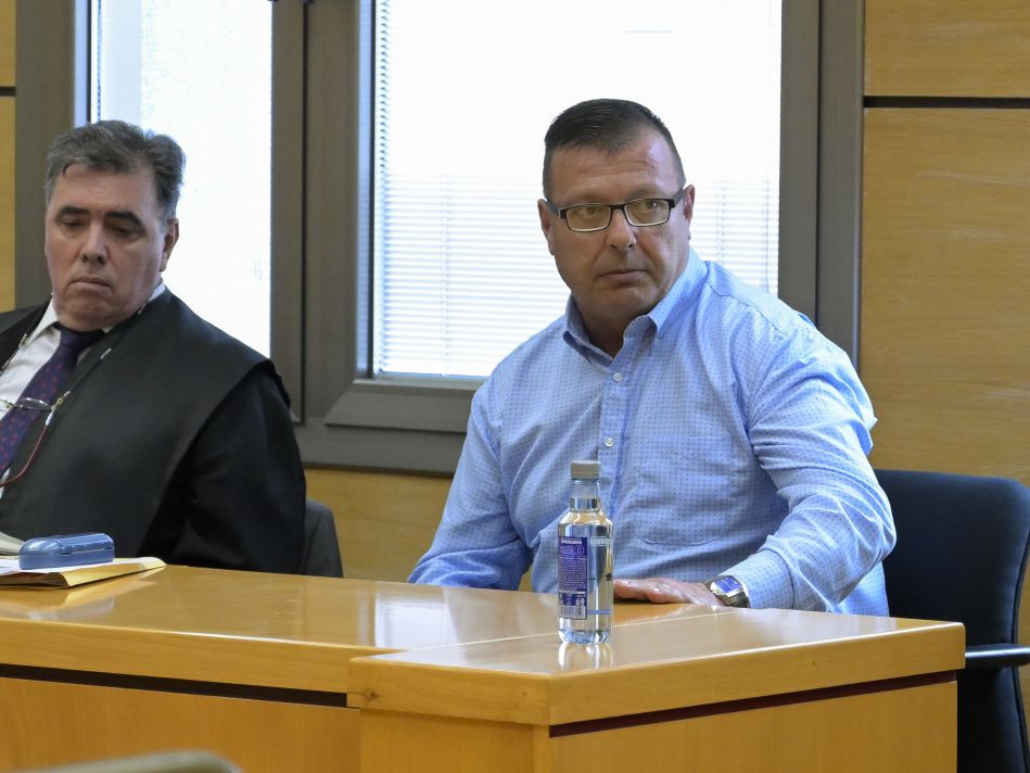 Acusado de matar a su mujer y ocultar su cuerpo en Villarrubia no recuerda qué pasó y pide perdón Acusado de matar a su mujer y ocultar su cuerpo en Villarrubia no recuerda qué pasó y pide perdón