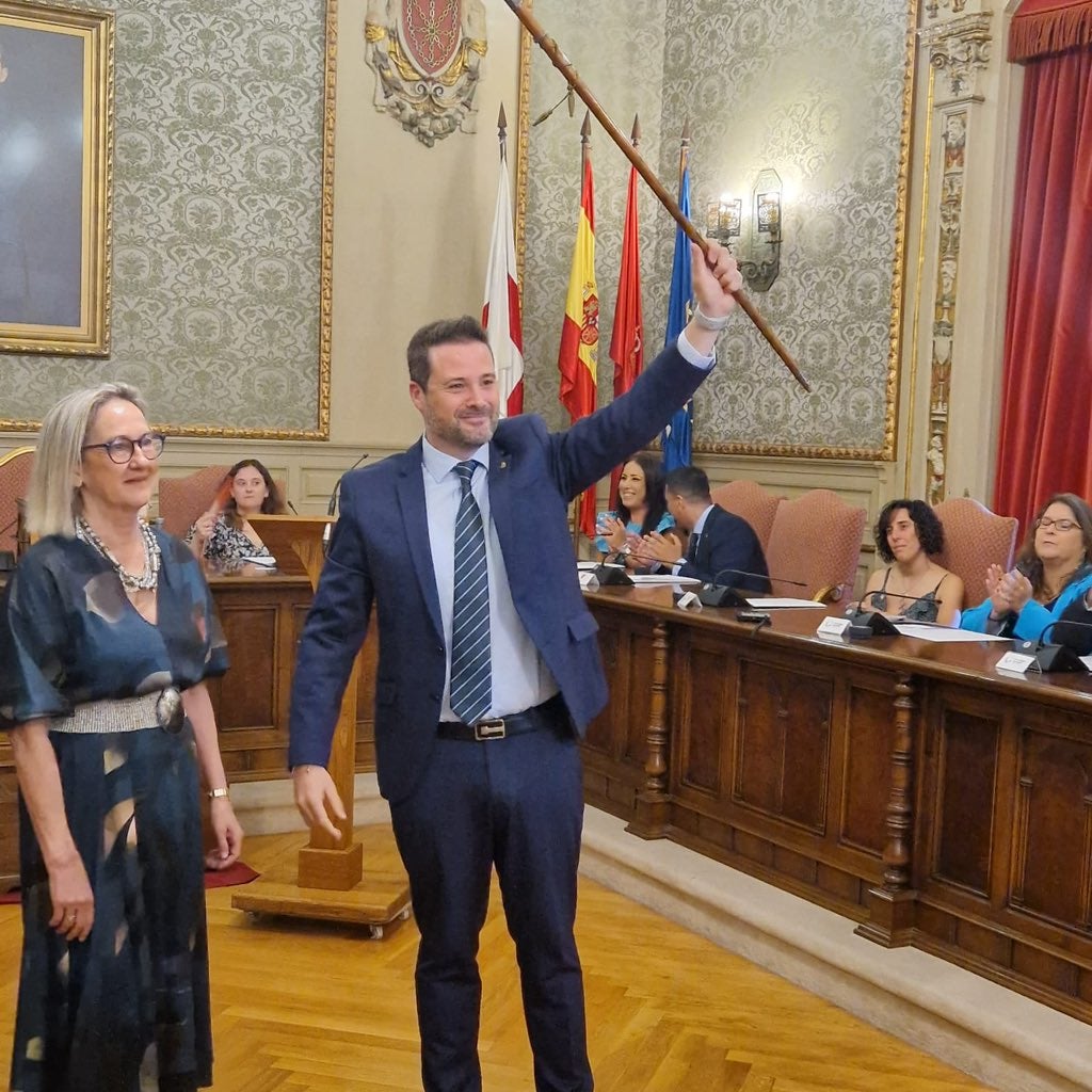 "Esta legislatura tengo incluso más ilusión y responsabilidad" "Esta legislatura tengo incluso más ilusión y responsabilidad"