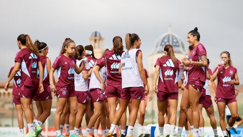 SELECCI&Oacute;N FEMENINA