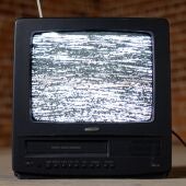 Una televisón antigua