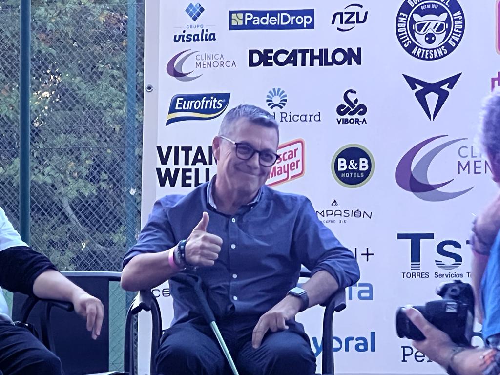 Aníbal Martín, enfermo de ELA: "Es una putada gordísima pero no pierdo la esperanza, es lo único que me queda" Aníbal Martín, enfermo de ELA: "Es una putada gordísima pero no pierdo la esperanza, es lo único que me queda"