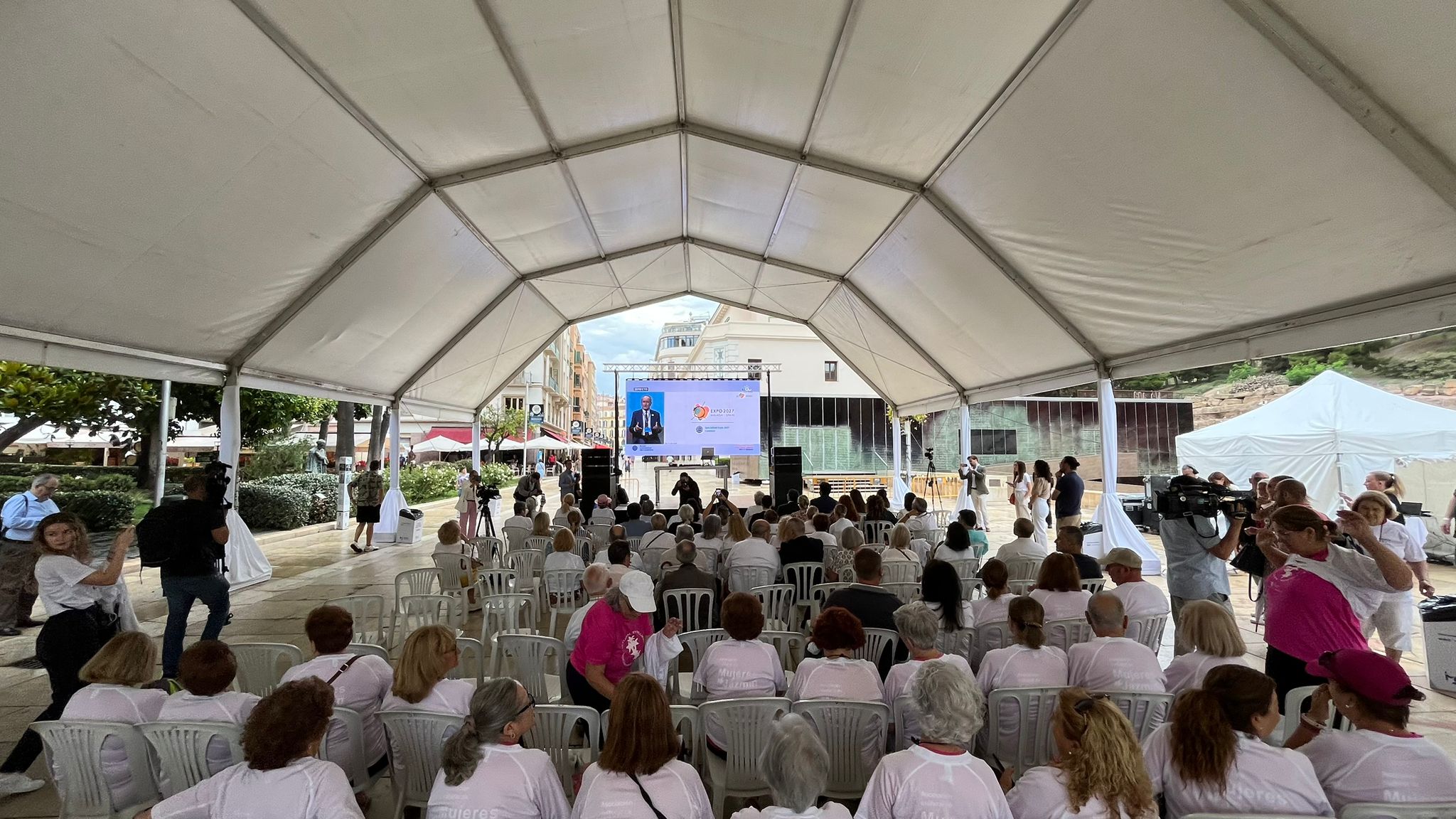 Así se ha vivido la presentación de la candidatura de Málaga desde Calle Alcazabilla Así se ha vivido la presentación de la candidatura de Málaga desde Calle Alcazabilla