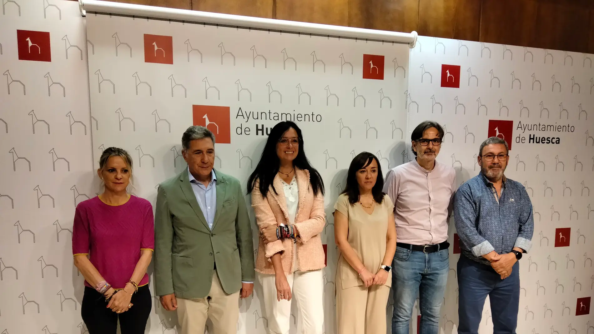 Nuria Mur, Ricardo Oliván, Lorena Orduna, Gemma Allué, Iván Rodríguez y José Miguel Veintemilla.