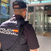 Agente de la Policía Nacional Agente de la Policía Nacional