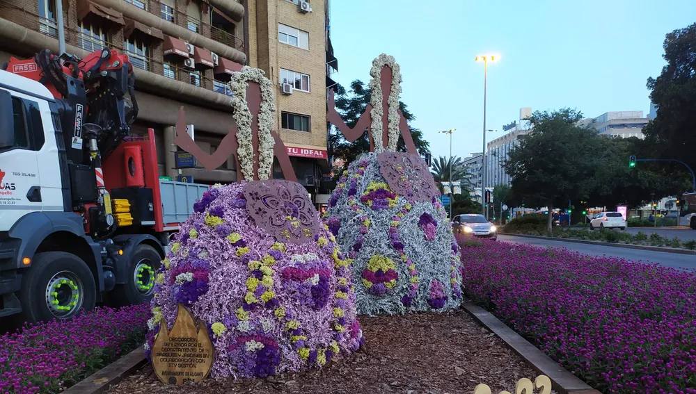 Adornos florales ornamentan las Hogueras 2023 Adornos florales ornamentan las Hogueras 2023