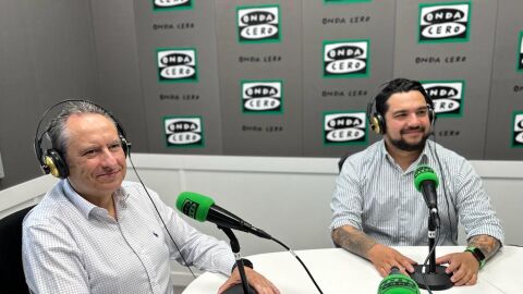 Javier Luri y &Oacute;scar Palma, director y chef del hotel Insside by Meli&aacute; Costablanca.