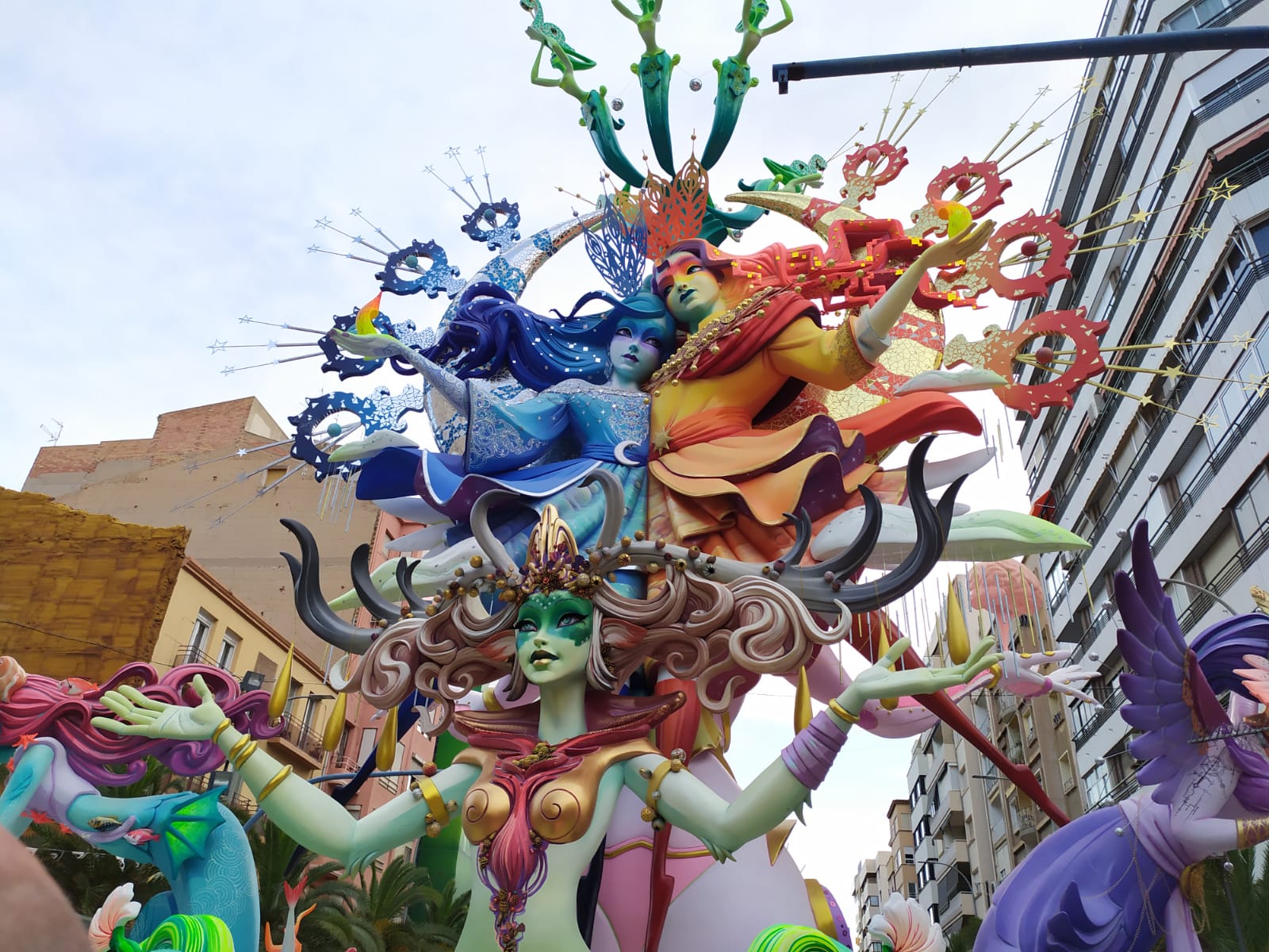 Las hogueras especiales de Alicante dan a conocer los bocetos de sus monumentos de este año Las hogueras especiales de Alicante dan a conocer los bocetos de sus monumentos de este año