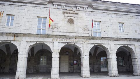 Exterior del Parlamento de Cantabria