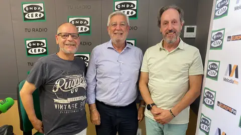 Francisco Sempere, Antonio Coll y Antonio Cabellero, representantes de '3 Edad en Acción' en Elche. Francisco Sempere, Antonio Coll y Antonio Cabellero, representantes de '3 Edad en Acción' en Elche.