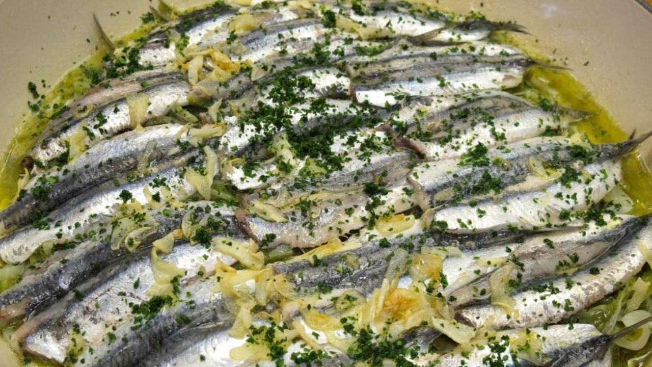 Anchoas a la cazuela, la deliciosa receta de Robin Food Anchoas a la cazuela, la deliciosa receta de Robin Food