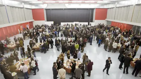 Los dos conciertos se celebrarán finalmente en la sala polivalente del Palacio de Congresos. Los dos conciertos se celebrarán finalmente en la sala polivalente del Palacio de Congresos.